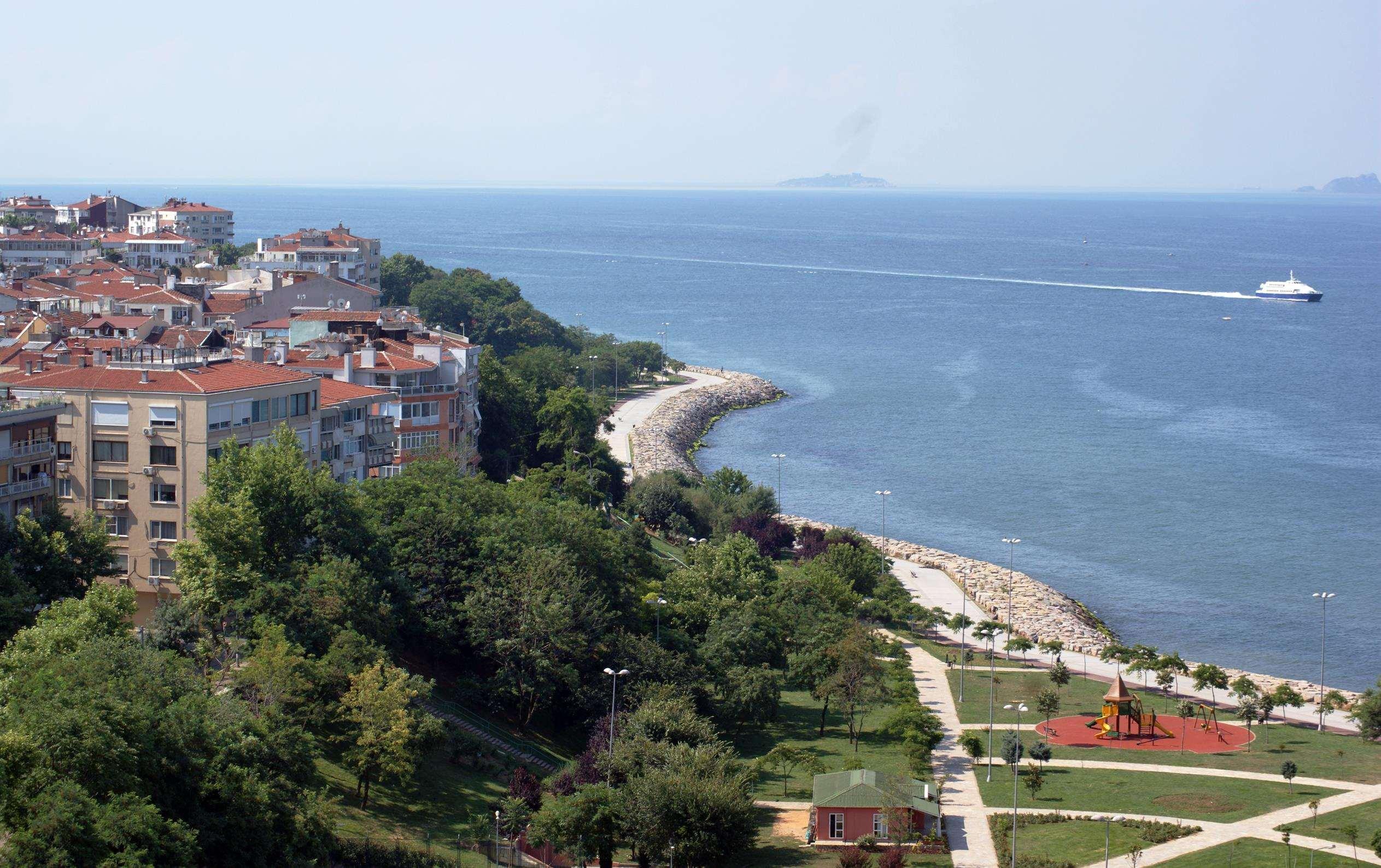 Hotel Doubletree By Hilton Istanbul - Moda Exterior foto